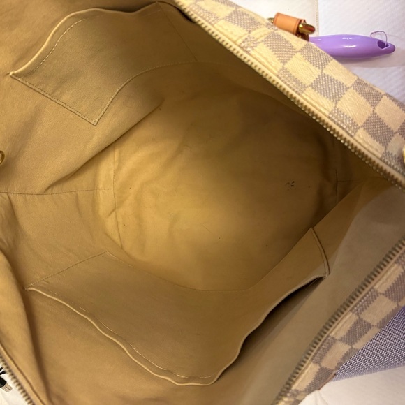 Louis Vuitton Checkered Tan and Brown Tote - Picture 4 of 4